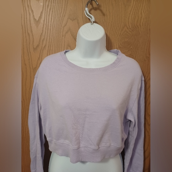 Lilac Purple Cropped Sweatshirt - Picture 2 of 6
